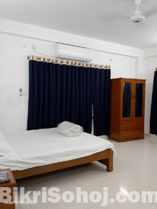 Luxo Furnished 3-Bedroom Flat Rent in Bashundhara R/A